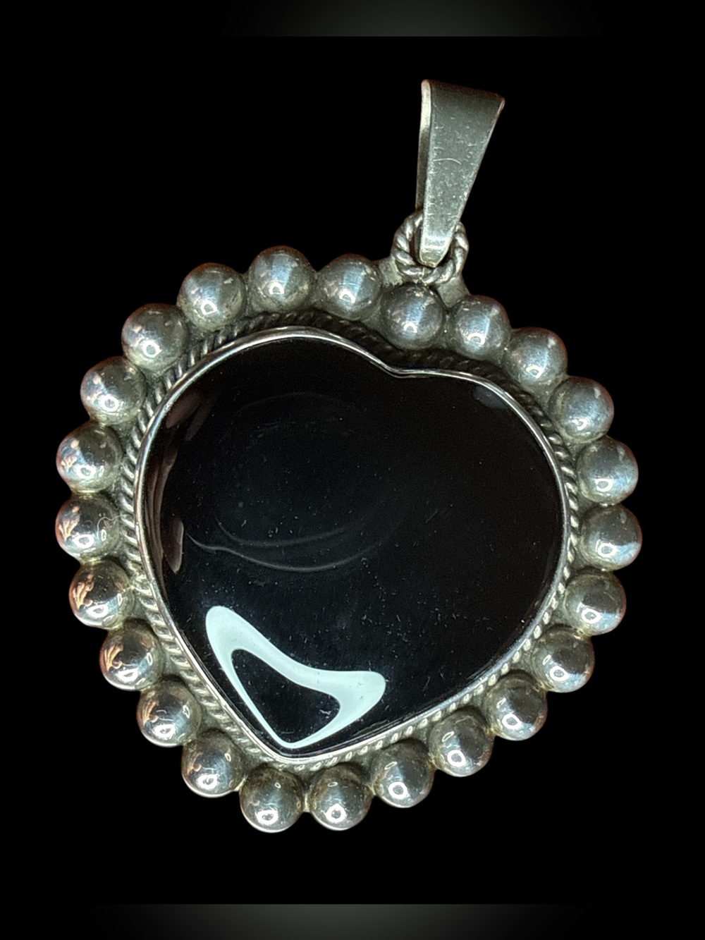 Title: Taxco Mexico 925 Sterling Silver Black Heart Pendant TJ-78 42g